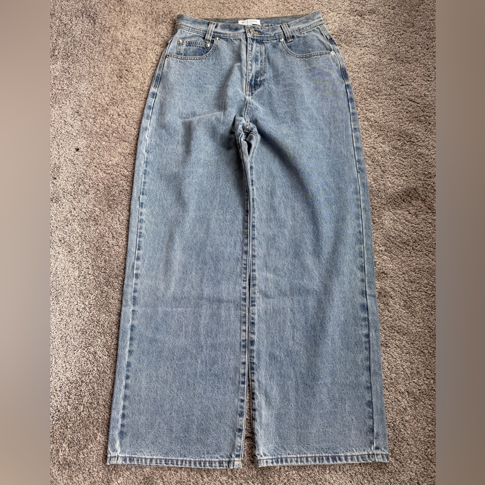 Women’s Wide Leg Jeans